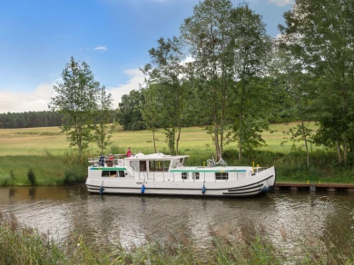 Charter a Pénichette Pénichette 1400 FB in Argens-Minervois on Samboat