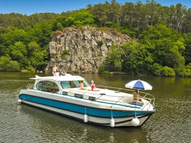 Bootverhuur Nicols Yacht Nicols Estivale Octo in Tokaj via SamBoat