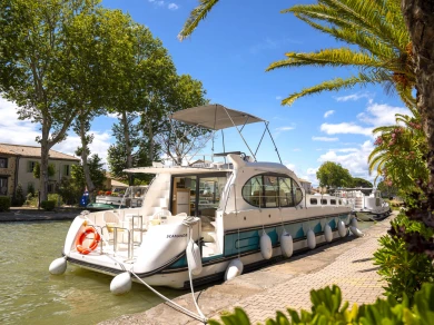 Motorboat rental with or without captain Nicols Yacht Port-sur-Saône