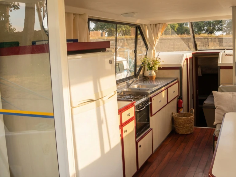 Bateau à moteur à louer à Amieira au meilleur prix