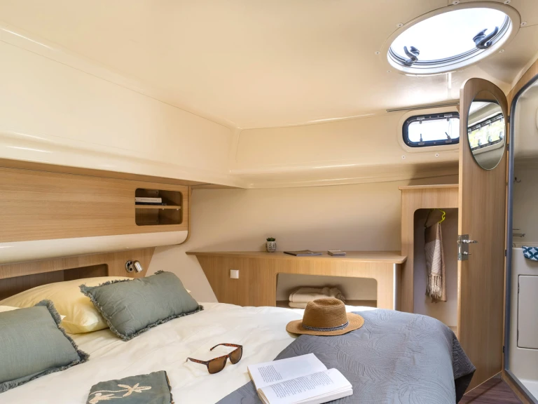 Bateau à moteur à louer à Avignonet-Lauragais au meilleur prix