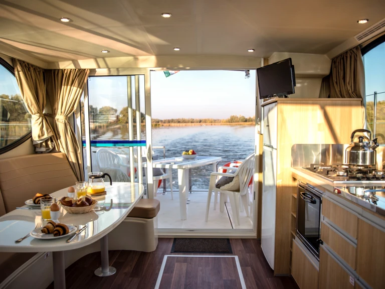 Location Bateau à moteur à Banagher - Nicols Yacht Nicols Estivale Sixto +