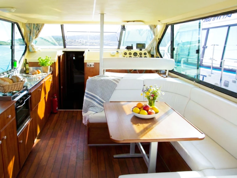 Location bateau Glénac pas cher Nicols Sedan 1170