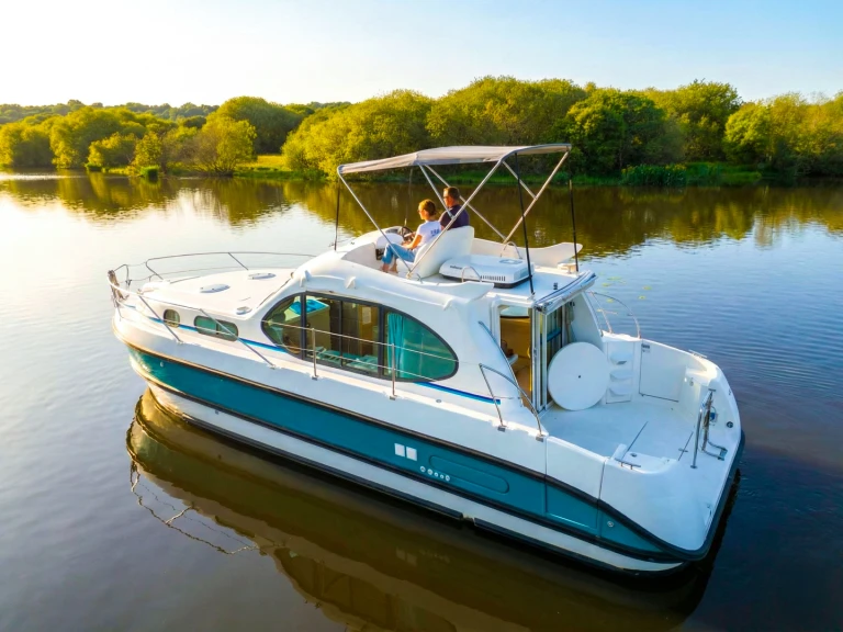 Bateau à moteur à louer à Kerkdriel au meilleur prix