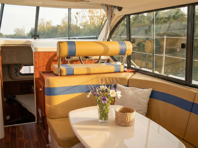 Louer Bateau à moteur avec ou sans skipper Nicols Yacht à Amieira