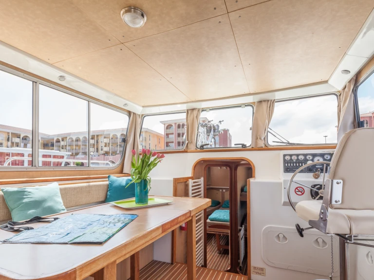 Péniche à louer à Nieuw-Loosdrecht au meilleur prix