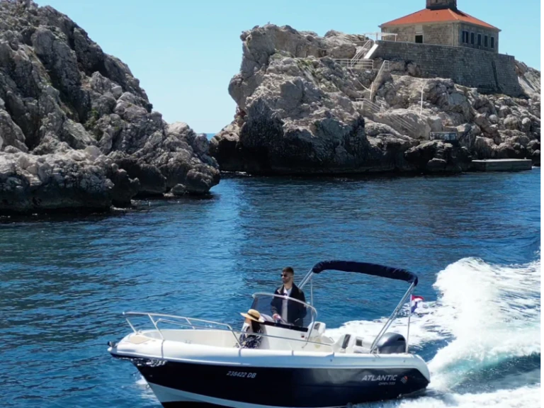 Location à Dubrovnik - Atlantic 555 open sur SamBoat