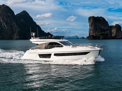 Azimut Azimut 53 Fly charter bareboat or skippered in  Trogir