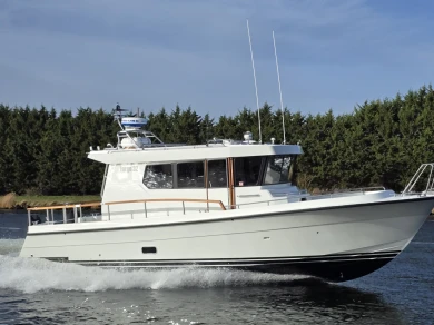 Hire Motorboat Targa Boats with a boat licence