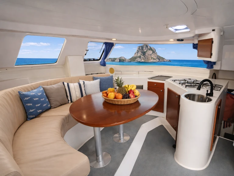 Fountaine Pajot Tobago 35 a louer à Ibiza (Ville)
