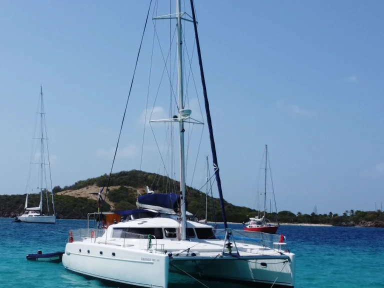 Location Catamaran à La Flotte - Fountaine Pajot Belize 43