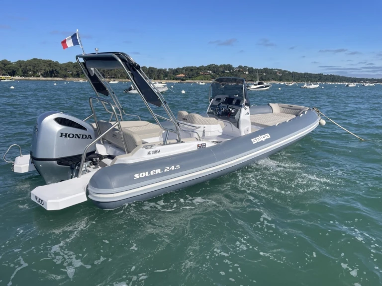 Location Bateau à moteur à Bélisaire - Salpa Salpa 24.5