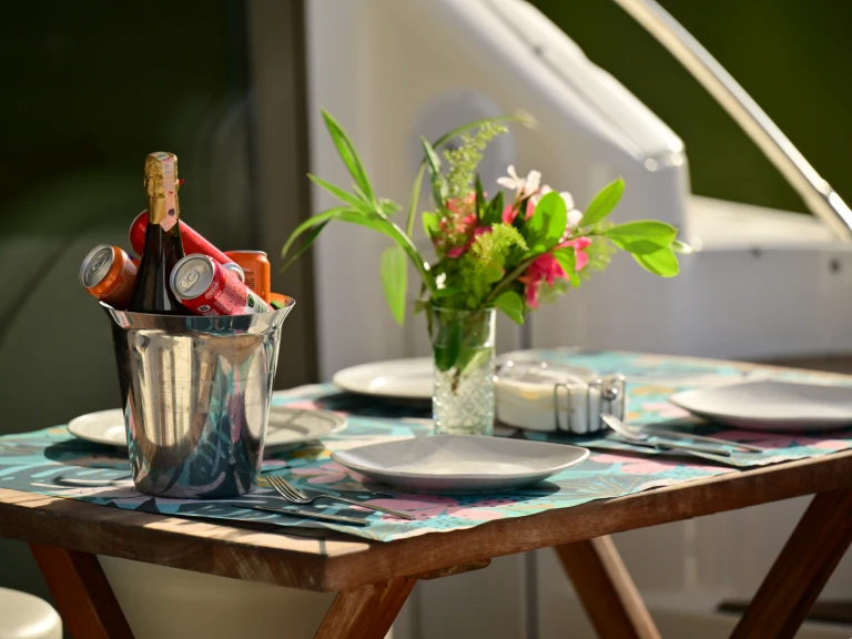 Location bateau Sea Ray 400 Sedan Bridge à Antalya (City) sur Samboat