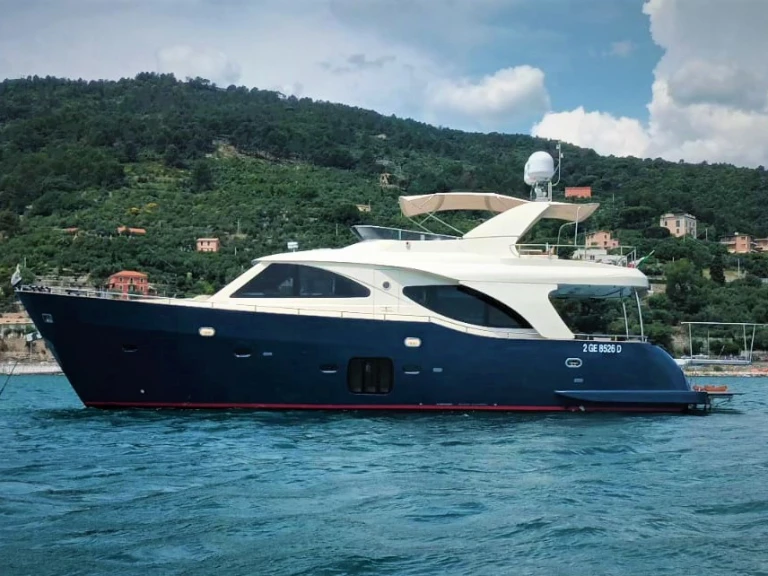 Location Yacht Gianetti avec permis