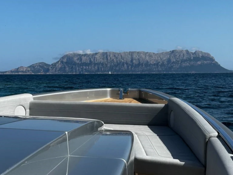 Location Bateau à moteur Novamarine avec permis