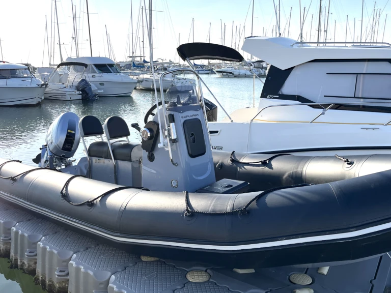 Location bateau Pornichet pas cher Explorer 550