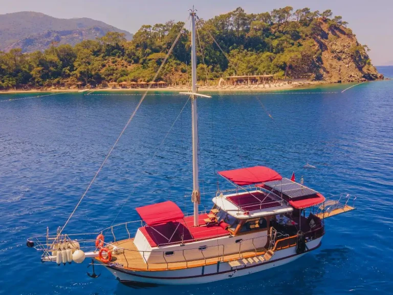 Location bateau Göcek pas cher Made