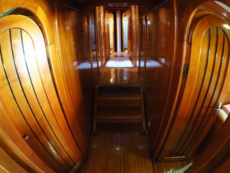 Location Voilier Custom avec permis