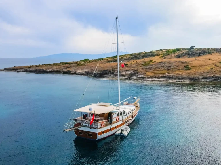 Location Voilier Custom avec permis