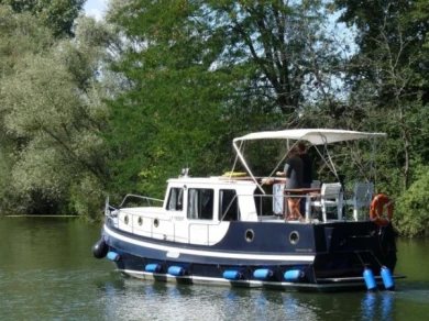 Yacht hire Savoyeux cheap Linssen Vlet 1030