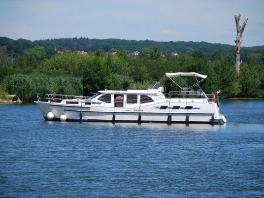 Location bateau  America 50 à Savoyeux sur Samboat