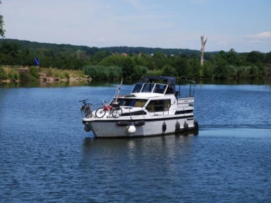 Gruno Gruno 38 Elite da affittare a  Louhans