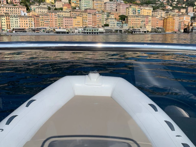 Location Bateau à moteur Capelli avec permis