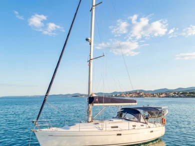 Noleggio barche Bénéteau Oceanis 381 a Puerto de Pollensa su Samboat