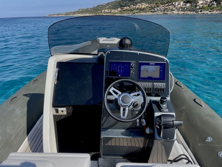 Location à Marine de Sant'Ambrogio - Bwa SPORT 33 sur SamBoat