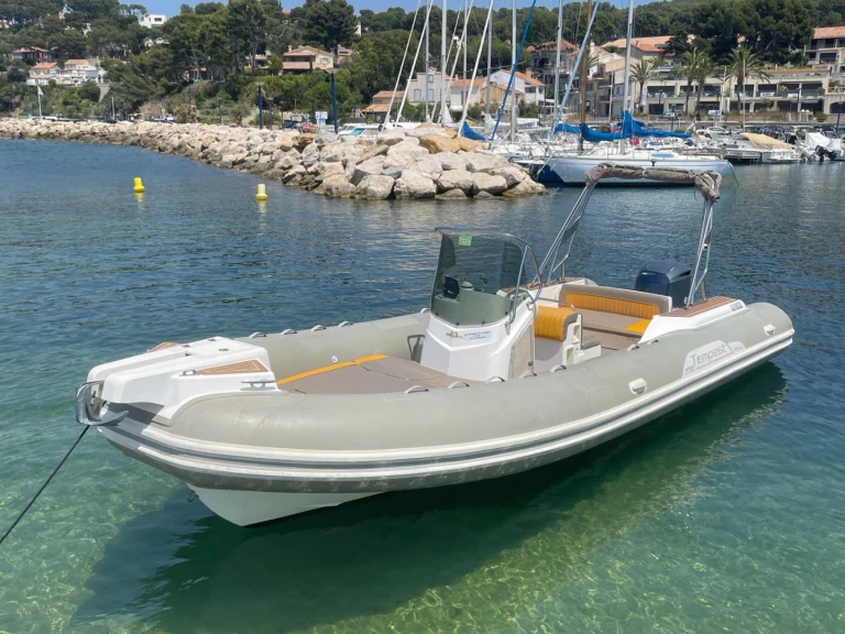 Location bateau Capelli Tempest 770 à La Madrague sur Samboat