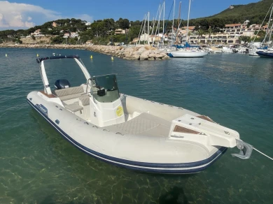 Capelli Tempest 770 in La Madrague on SamBoat