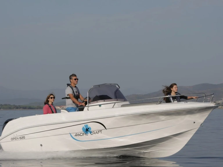 Pacific Craft Pacific Craft 625 Open Trendy a louer à Ajaccio