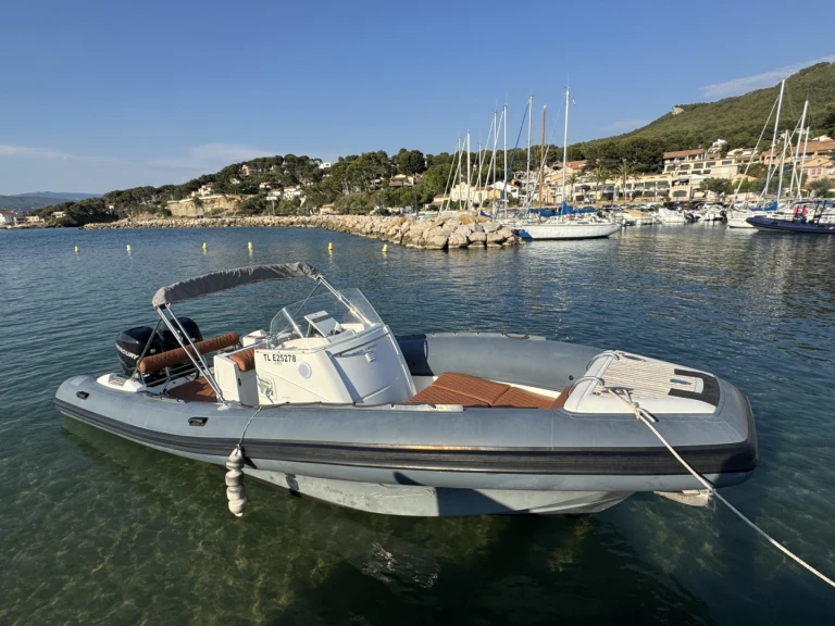 Location à La Madrague - Sea-Hawk 9 sur SamBoat