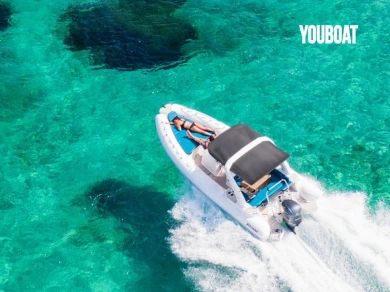 Zodiac ZODIAC MEDLINE 7.5 charter bareboat or captained in  Port-Haliguen