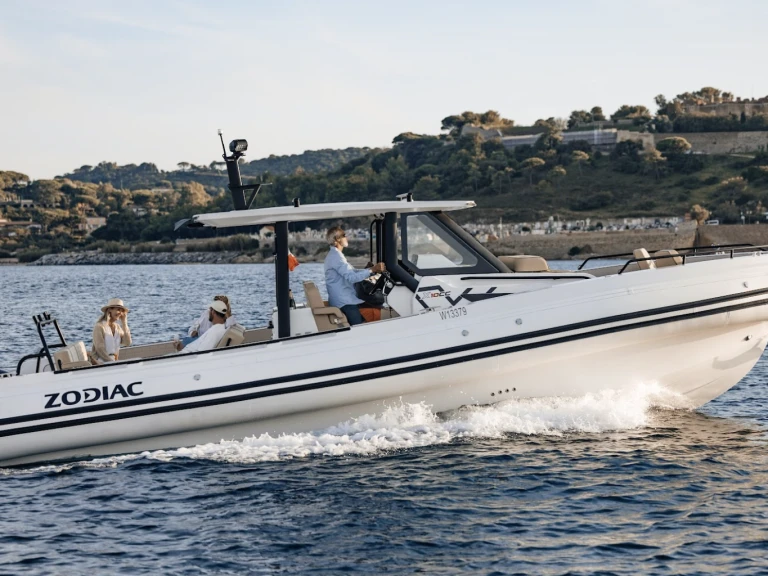 Location bateau Zodiac zodiac X10 CC à Port Grimaud sur Samboat