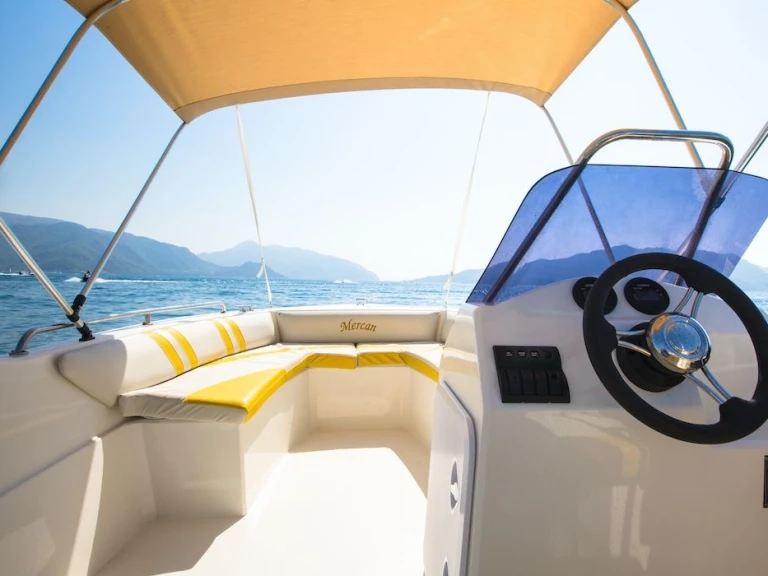 Location Bateau à moteur à Sète - Mercan SKI 16