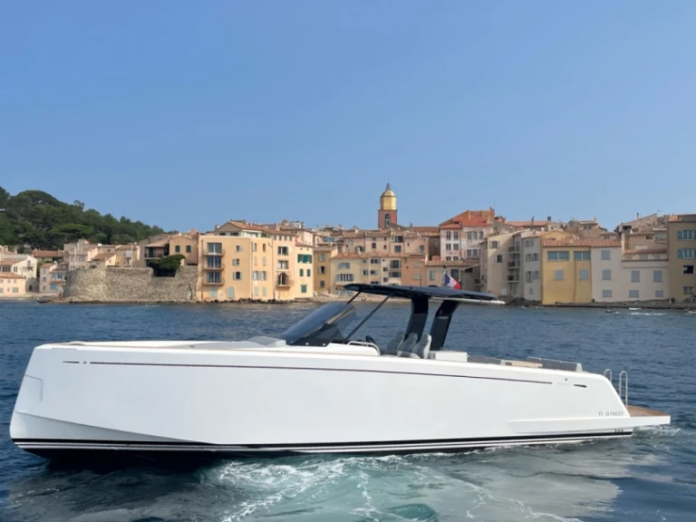 Location bateau Port Grimaud pas cher Pardo 38