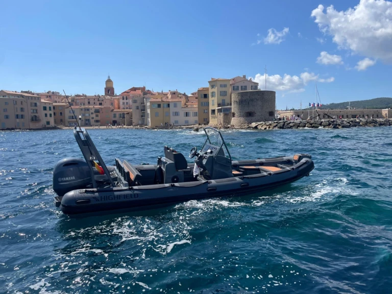 Location à Port Grimaud - Highfield HIGHFIELD 700 sur SamBoat