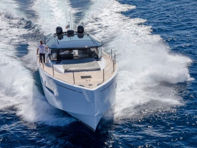 Alquiler de embarcaciones Pardo Yachts PARDO 52 GT enSaint-Tropez en Samboat
