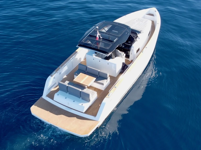 Location bateau Saint-Jean-Cap-Ferrat pas cher Pardo 38