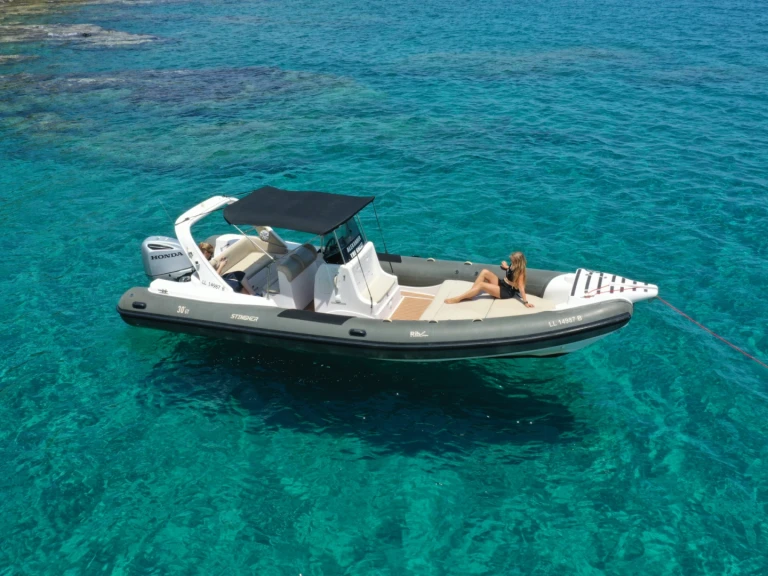 Location Semi-rigide à Latchi - Italboats Stingher 800 GT