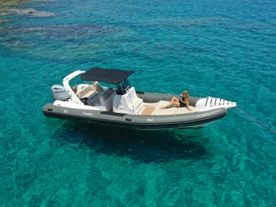 Noleggio Gommone a Latchi – Italboats Stingher 800 GT
