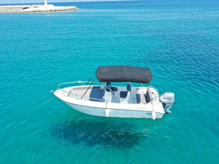 Louer Bateau à moteur avec ou sans skipper Karel à Latchi