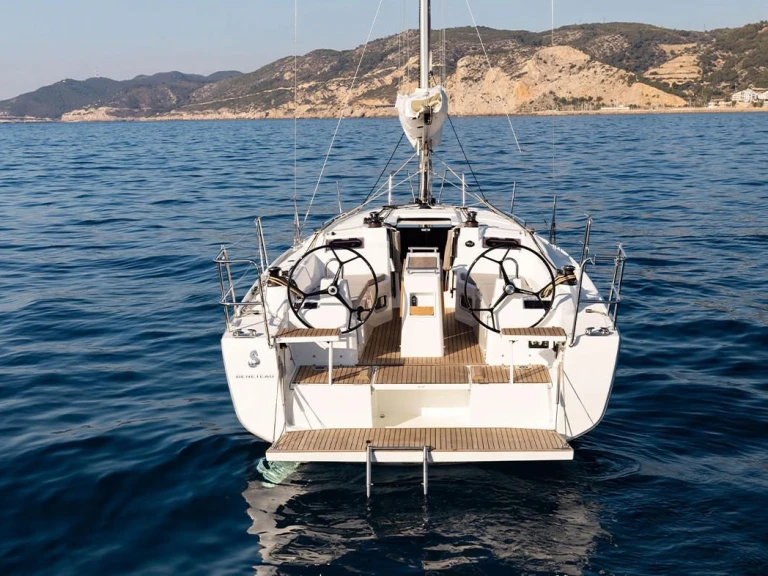 Louez un Bénéteau Oceanis 34.1 à Ajaccio