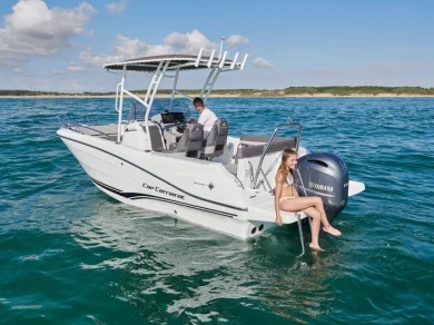 Louer Bateau à moteur avec ou sans skipper Jeanneau à La Forêt-Fouesnant
