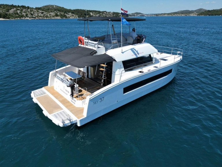 Location à Saint-Raphaël - Fountaine Pajot Fountaine Pajot MY 37 sur SamBoat