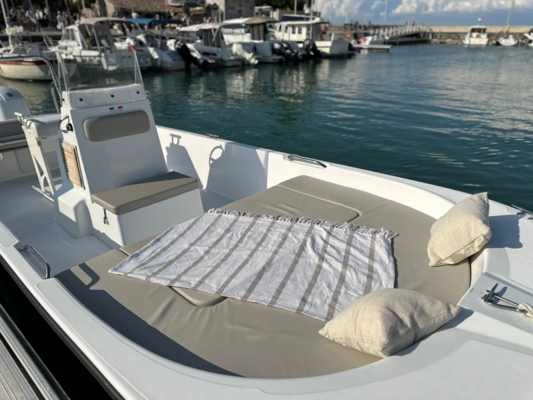 Cn-Cap-Ferret SEAWEED 675 a louer à Port de La Flotte