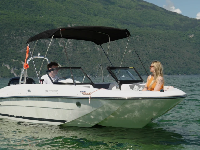 Location à Aix-les-Bains - Bayliner ELEMENT 180 XL sur SamBoat