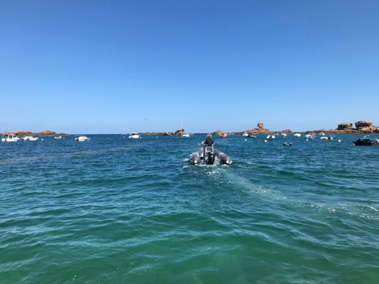 Location à Trégastel - Valiant 500 sport sur SamBoat