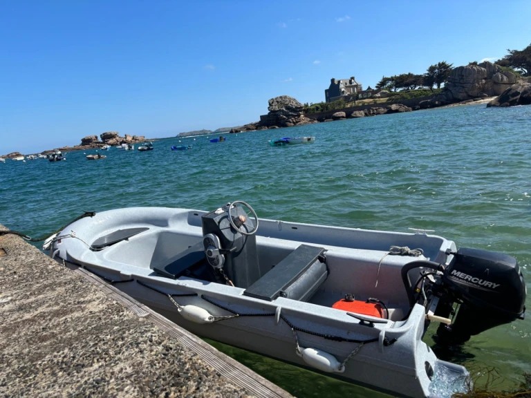Location bateau Trégastel pas cher FUN YAK 13 SECU